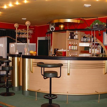 Hotel 222 Познан Екстериор снимка