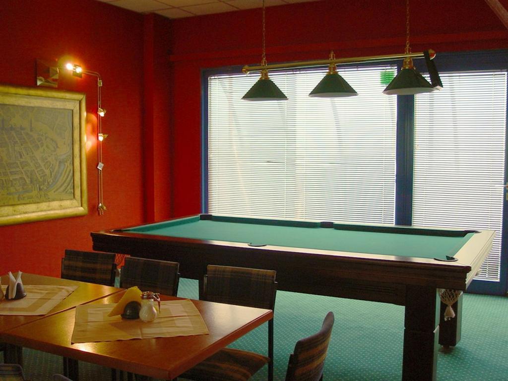 Hotel 222 Познан Екстериор снимка