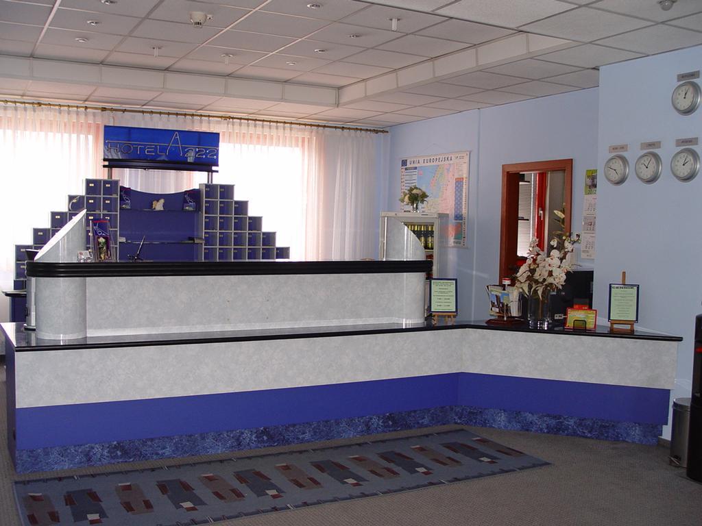 Hotel 222 Познан Екстериор снимка